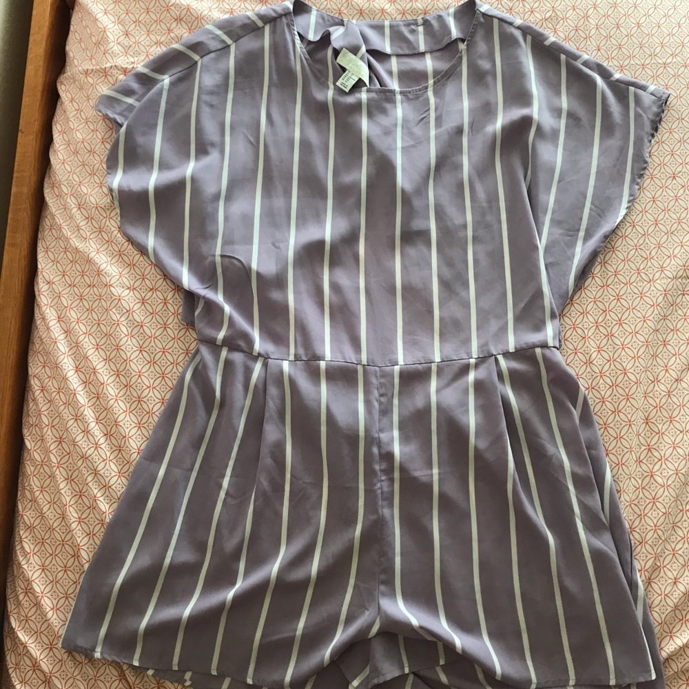 purple stripped romper with short sleeves